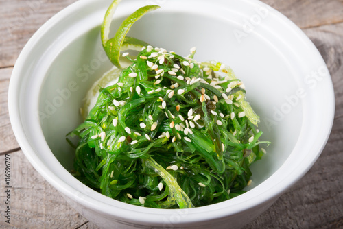Green chuka seaweed salad