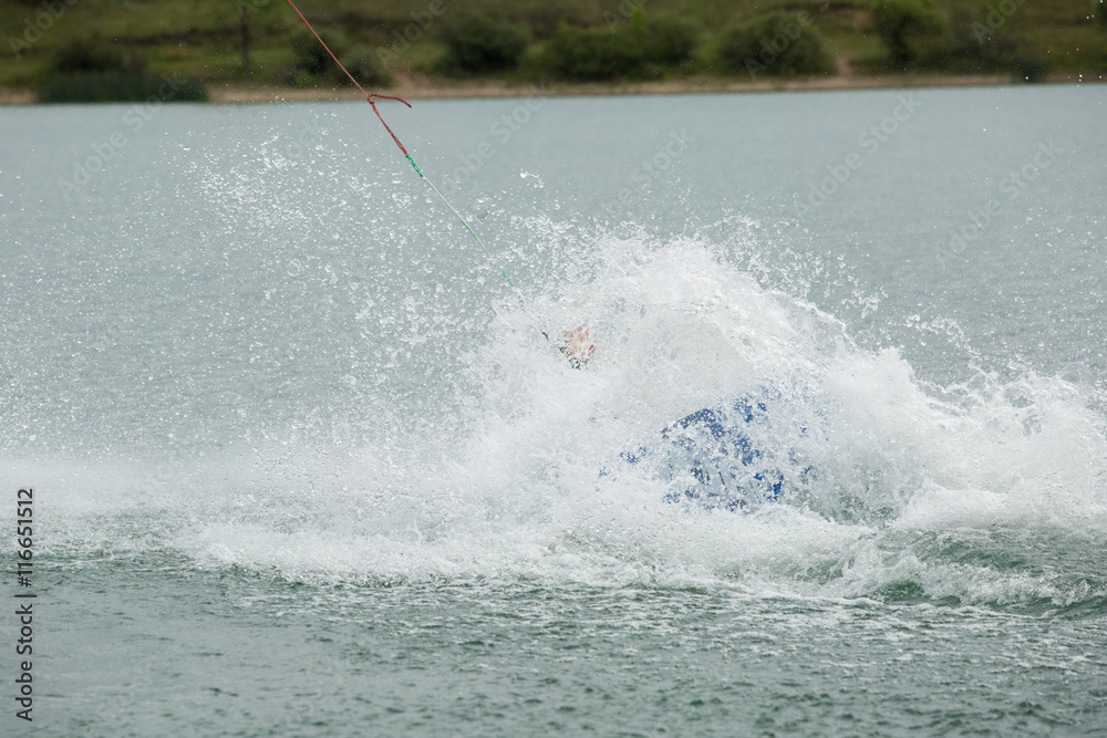 Obraz premium wakeboard athlete fell into the water