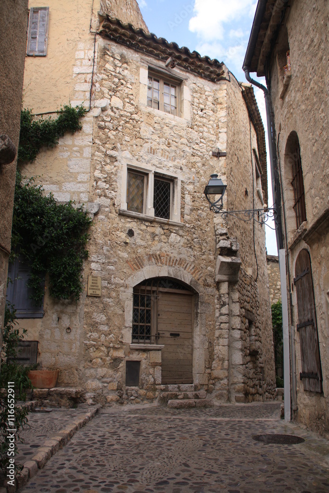 une maison à Saint Paul de Vence