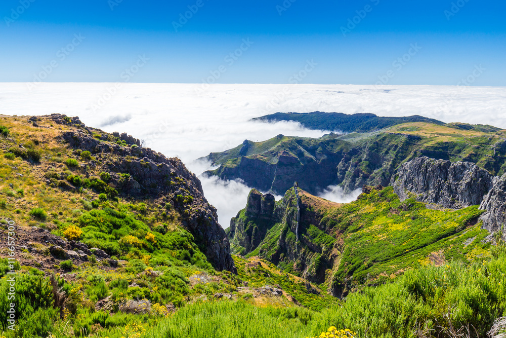 Fototapeta premium Mountains over the sky, Pico do Arieiro, Madeira, Portugal.