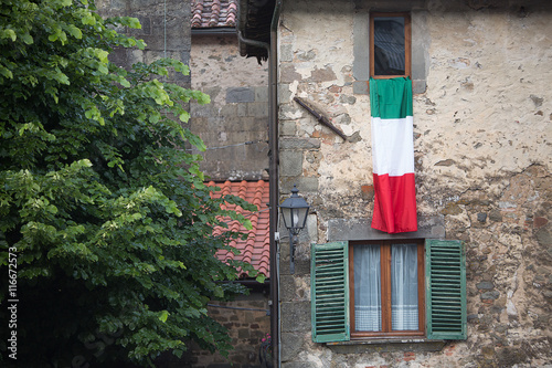Italian flag Benabbio photo