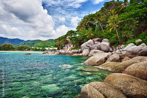 Fototapeta Naklejka Na Ścianę i Meble -  Exotic tropical ocean shore