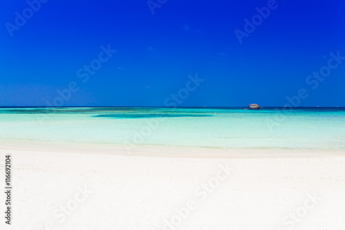 Maldives,  tropical sea background 3! © erainbow