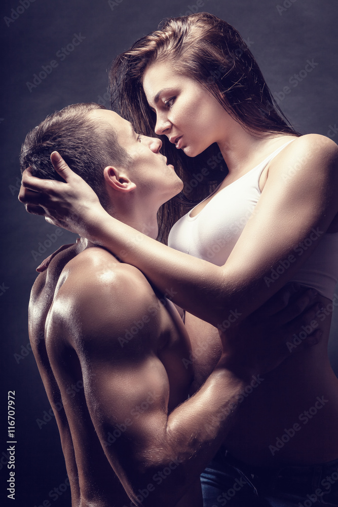 Naklejka premium Embrace