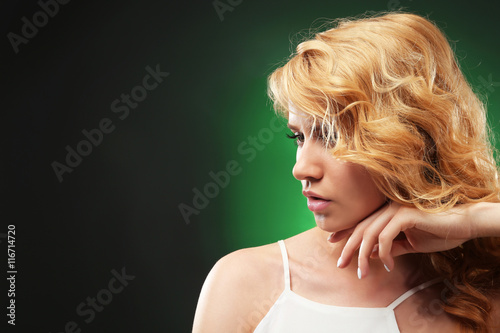 Portrait of young woman wit...