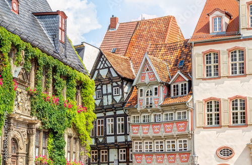 Alte, traditionelle Fachwerkhäuser in der Welterbestadt Quedlinburg im Harz, Markt und und Gebäude der Stadtverwaltung photo
