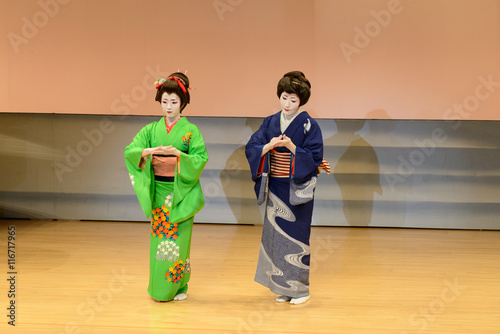 Japanese dance