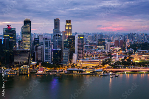 Singapore financial district and Marina bay aerial view at sunset © Mazur Travel