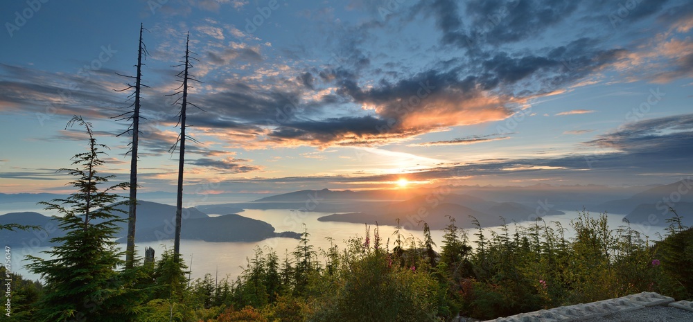 Obraz premium Bowen Lookout at Cypress Mountain