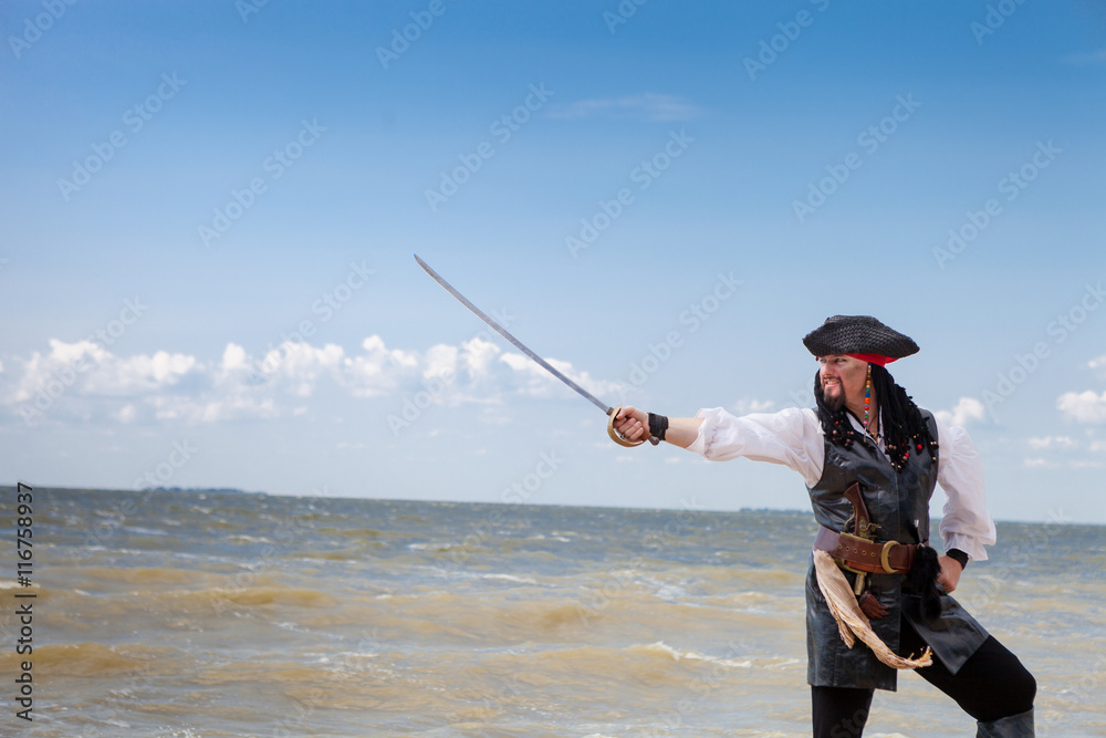 Naklejka premium Pirat na wybrzeżu