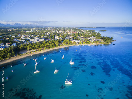 Canvas Print Mauritius beach aerial view of Bain Boeuf Beach in Grand Baie, Pereybere North