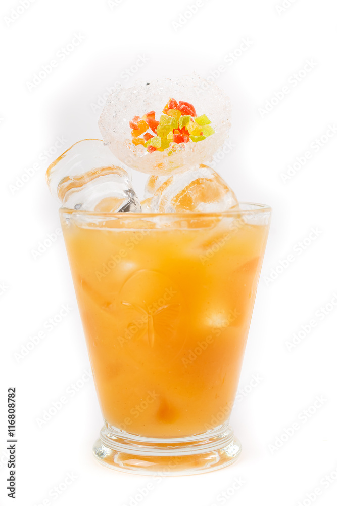 yellow refreshing lemonade
yellow refreshing lemonade