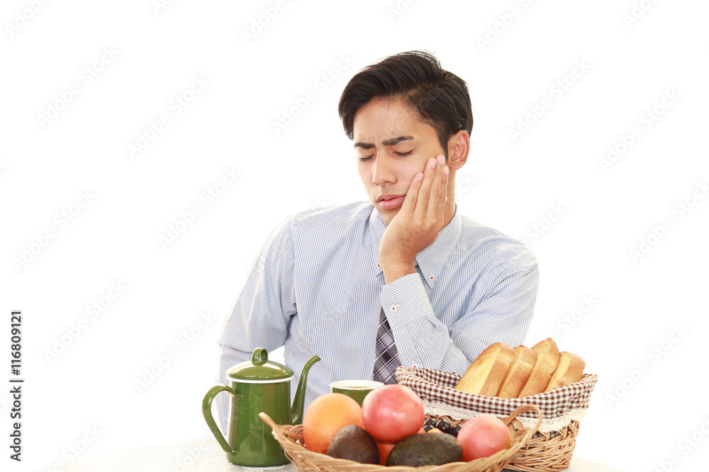 食欲不振の男性 食欲不振の男性