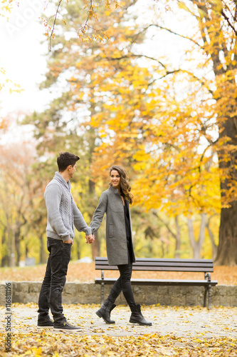 Young couple in the autumn ...