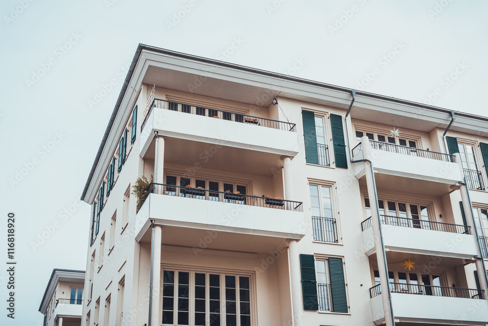 Contemporary multiple level lodgings