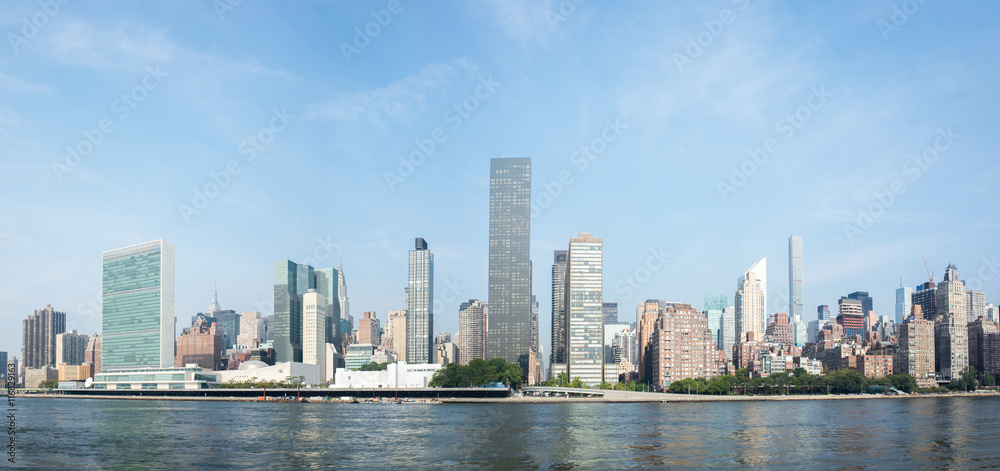 Midtown Manhattan skyline as seen from Roosevelt Island
