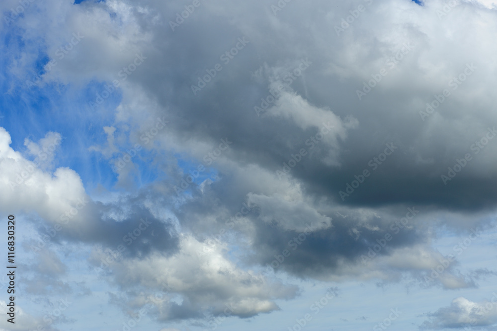 Obraz premium White cloud on blue sky backdrop