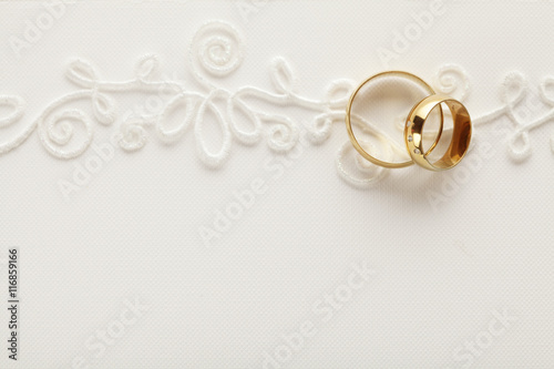 wedding invitation background with wedding rings