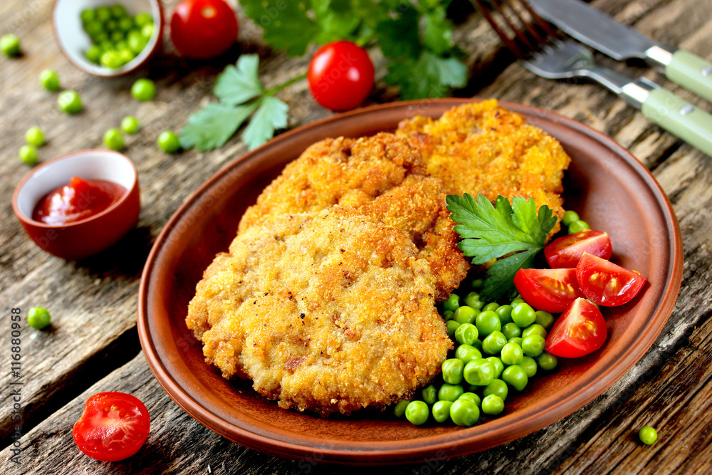 Dinner set: steak with a crispy crust and vegetable garnish Dinner set: steak with a crispy crust and vegetable garnish