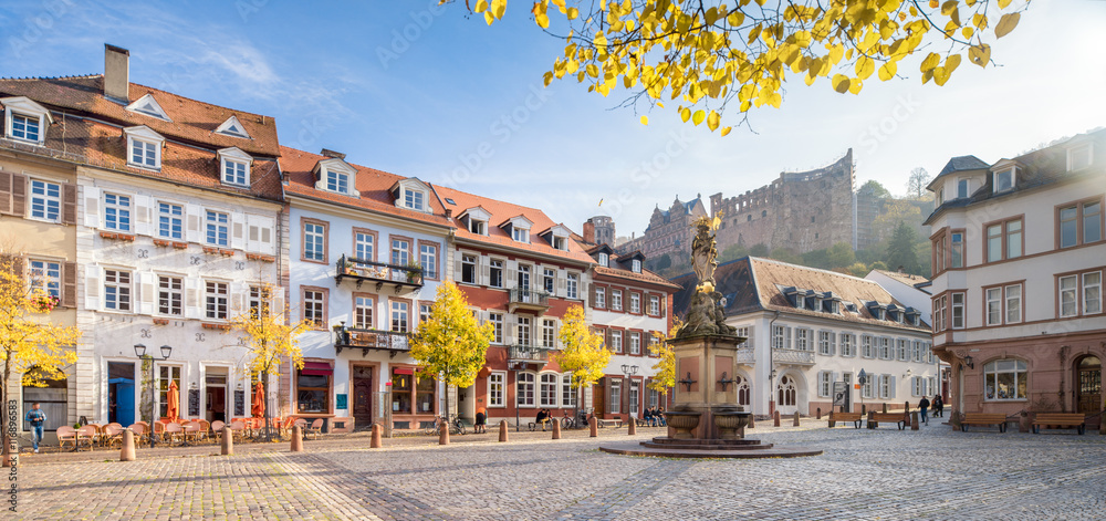 Heidelberg Kornmarkt Panorama im Herbst - obrazy, fototapety, plakaty 