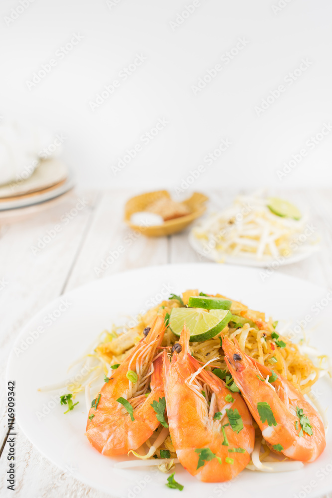 Asian Rice Noodle with Shrimp, PAD THAI Asian Rice Noodle with Shrimp, PAD THAI