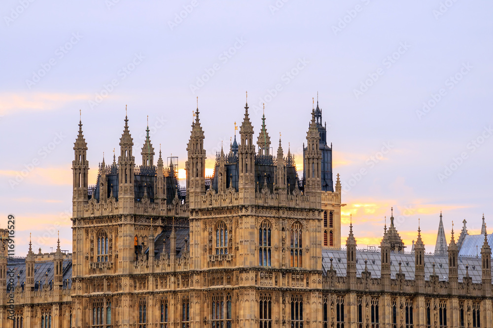 Big Ben and Houses of Parliament in London