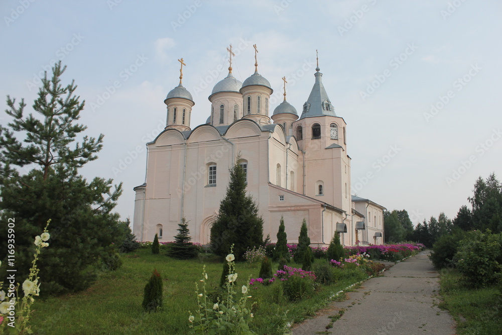 Успенский Паисиево-Галичский монастырь в Галиче