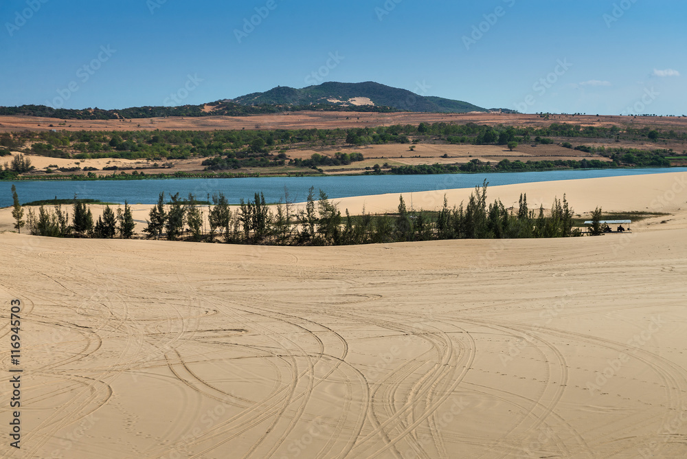 Obraz premium White sand dune with in Mui ne Vietnam