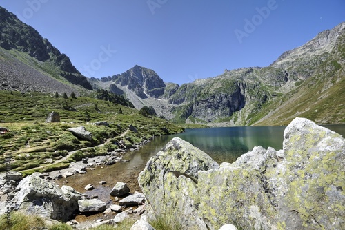 lac d’Ilhéou, Hautes Pyrénées photo