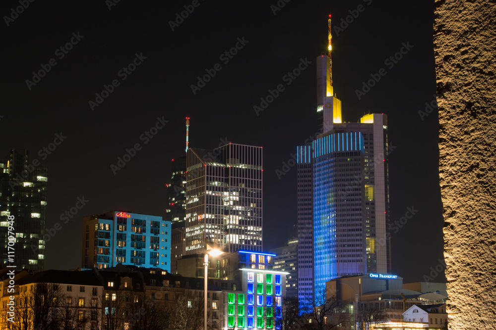 Frankfurt Hochhäuser bei Nacht