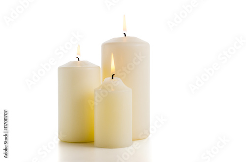 Drei weiße Kerzen
