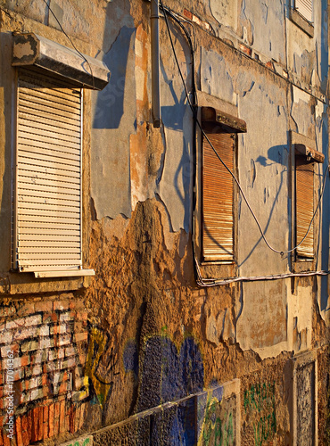 Old grunge wall background