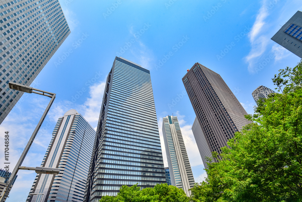 東京・新宿の高層ビル群