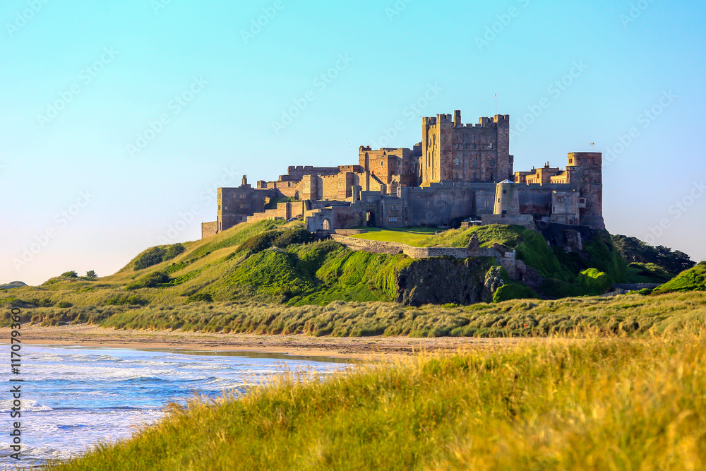 Obraz premium Bamburgh Castle, North East Coast of England