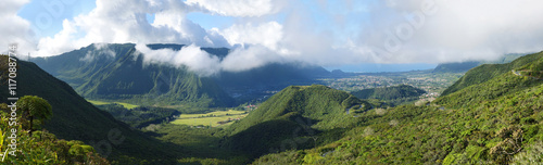 Panoramique de la Plaine des Palmistes, Réunion.