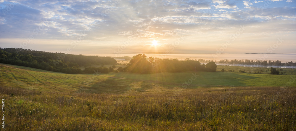 Obraz premium Lato na wsi,krajobraz wiejski 