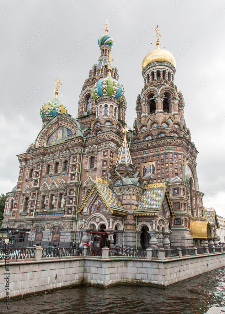 Moskau und Sankt Petersburg