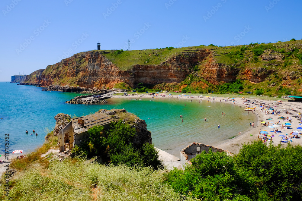 Φωτογραφία Bulgarian beach Bolata bay near Cape Kaliakra at the Black Sea.