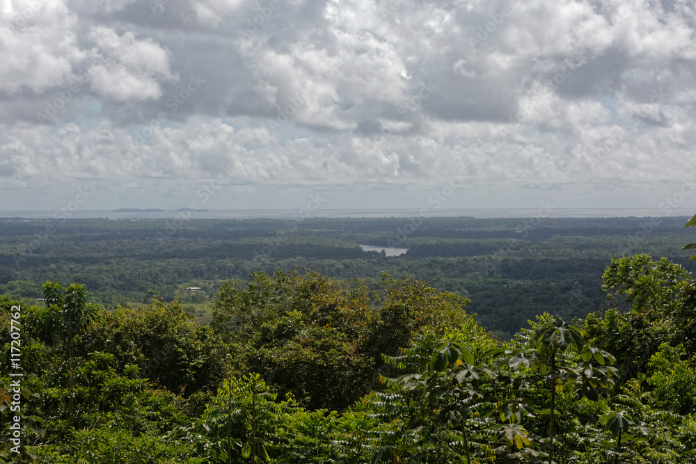 La ville de Kourou vue de la Montagne des Singes en Guyane française