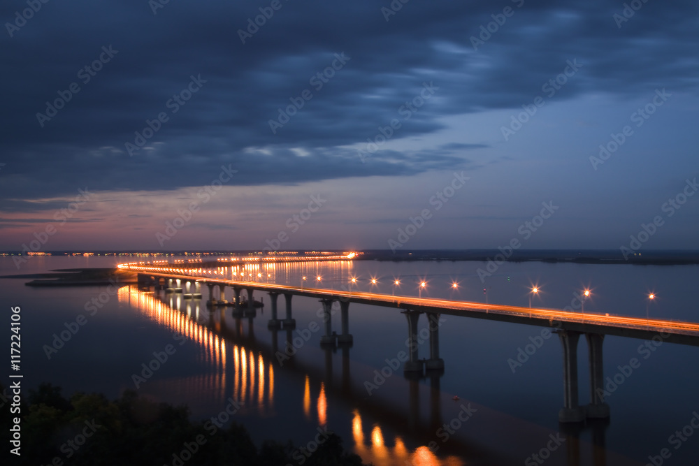 Obraz premium The bridge over the river