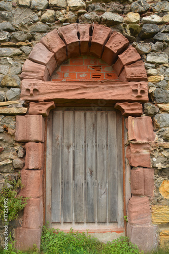 puerta antigua de madera