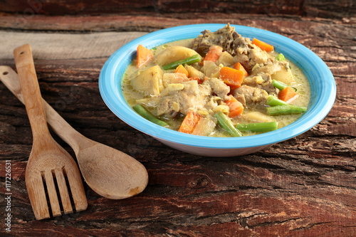 Chicken and vegetable stew 