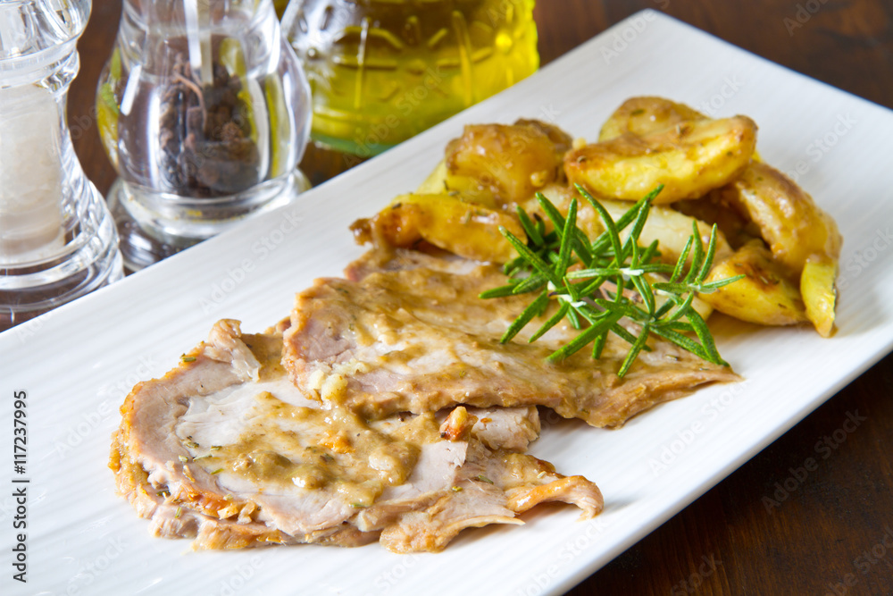 roast meat with potatoes roast meat with potatoes