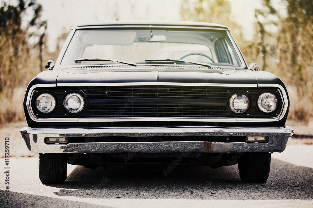 Valokuva Front view of classic american black car. - tilaa netistä  Europosters.fi