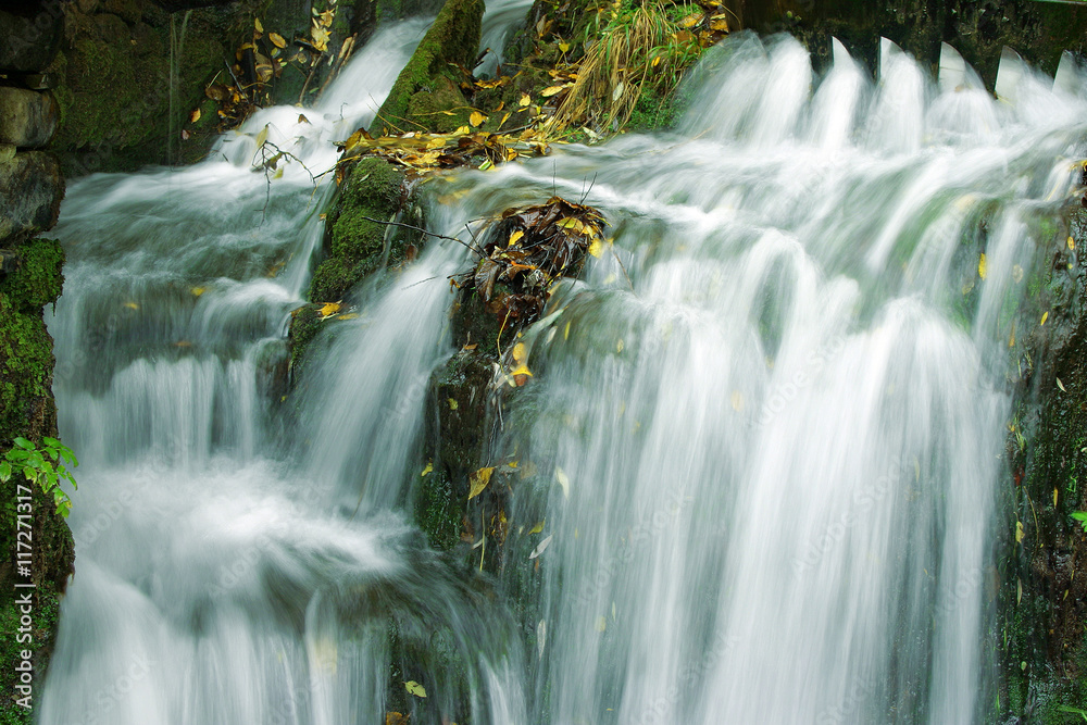 Obraz premium Autumn waterfalls