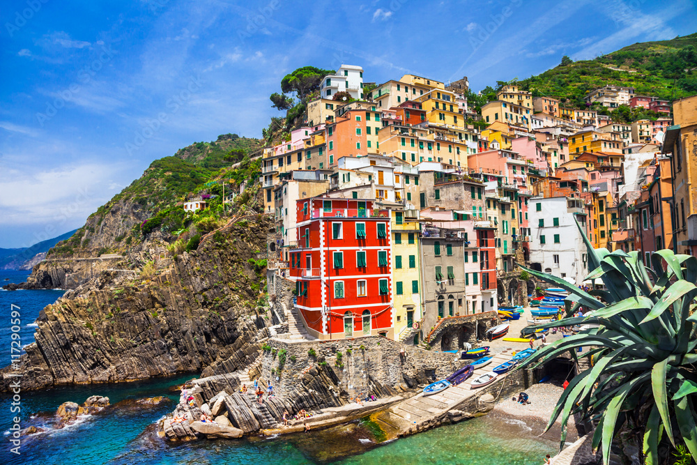 beautiful places of Italy - colorful Riomaggiore in Cinque terre