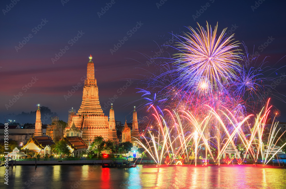 Obraz premium Temple of dawn (wat arun)