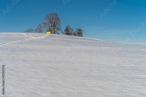 Maria-Dank-Kapelle in Degerndorf an einem sonnigen Wintertag © Andy Ilmberger