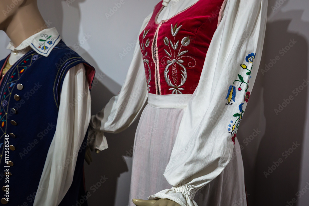 Traditional Polish Costume - obrazy, fototapety, plakaty 