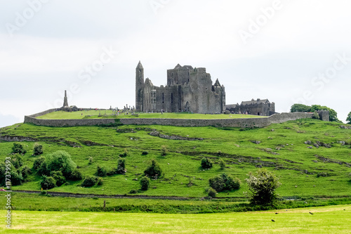 Irland - Rock of Cashel photo